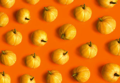 Pumpkin pattern. flat lay, top view. halloween, thanksgiving day, autumn theme. abstract background