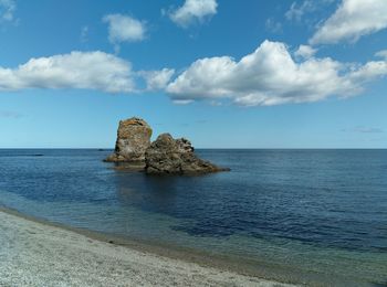 A rock formations near the coast of the sea of okhotsk. cape velikan, island sakhalin, russia
