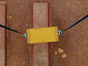 Close-up of yellow flowers