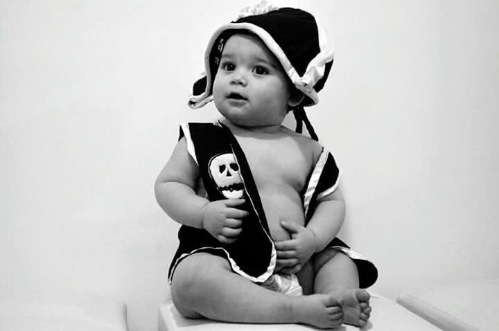 PORTRAIT OF BOY WEARING HAT