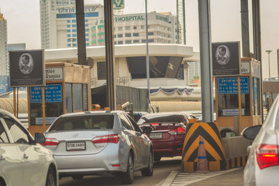 Traffic on road in city