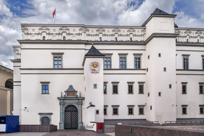 Palace of the grand dukes of lithuania in vilnius city center, lithuania