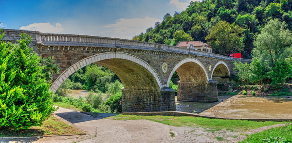 Bridge over the yantra river near veliko tarnovo fortress, bulgaria. 