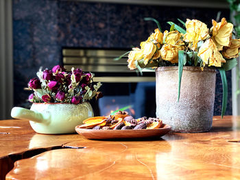 Flower pot on table
