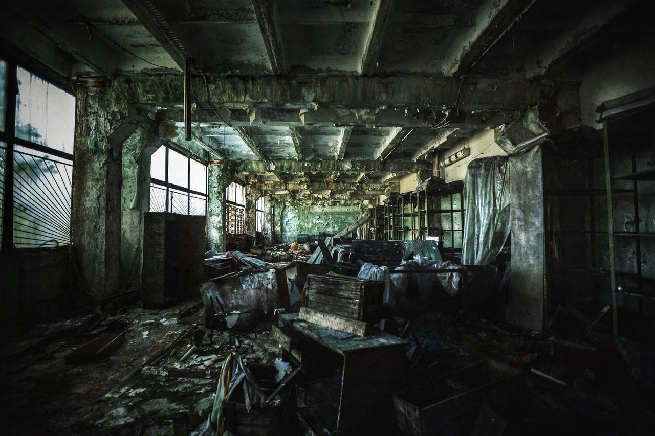 indoors, abandoned, obsolete, interior, damaged, messy, deterioration, run-down, old, ceiling, bad condition, window, broken, absence, dirty, destruction, ruined, empty, room, weathered