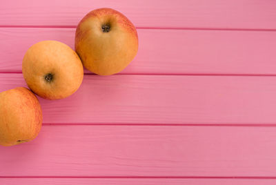 Close-up of apples on table