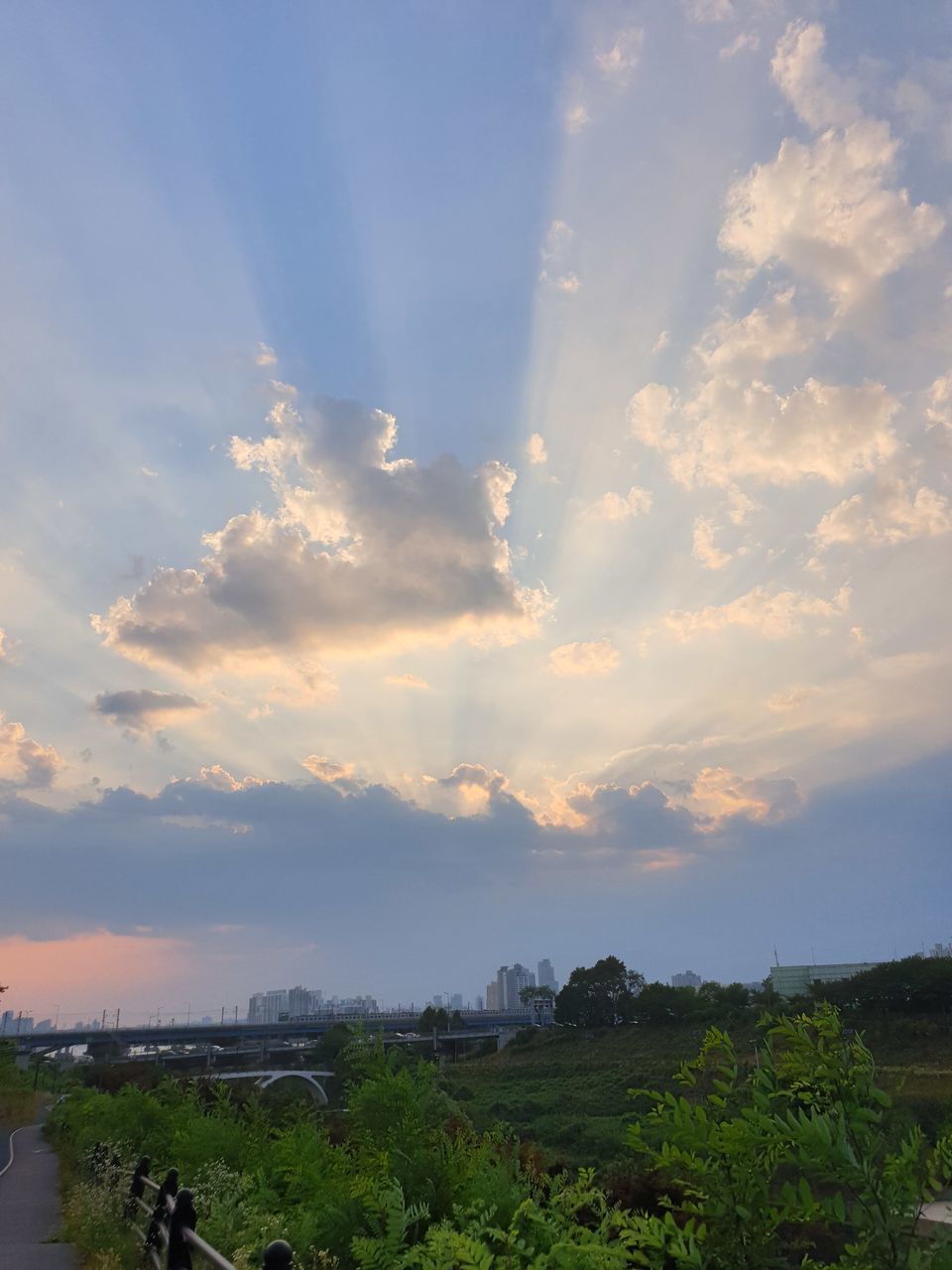 SCENIC VIEW OF SUNSET OVER CITY