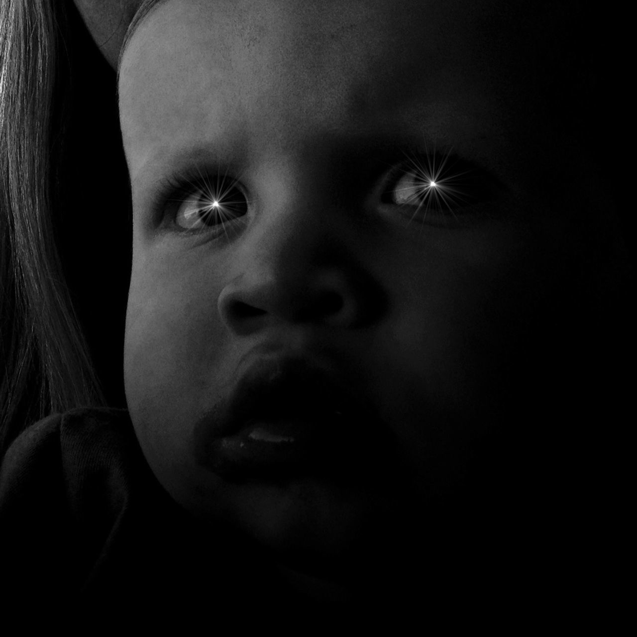 headshot, person, indoors, close-up, looking at camera, human face, lifestyles, portrait, young adult, young women, front view, contemplation, leisure activity, head and shoulders, childhood, serious, innocence