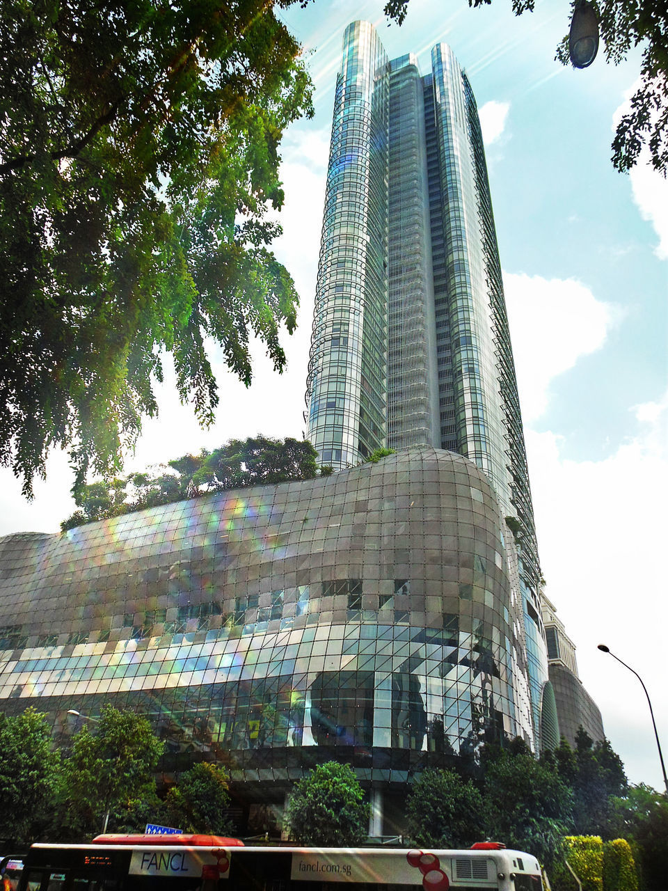 LOW ANGLE VIEW OF BUILDINGS AGAINST SKY