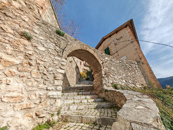 Old ruins against sky
