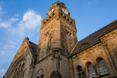 Low angle view of gare de metz-ville against sky