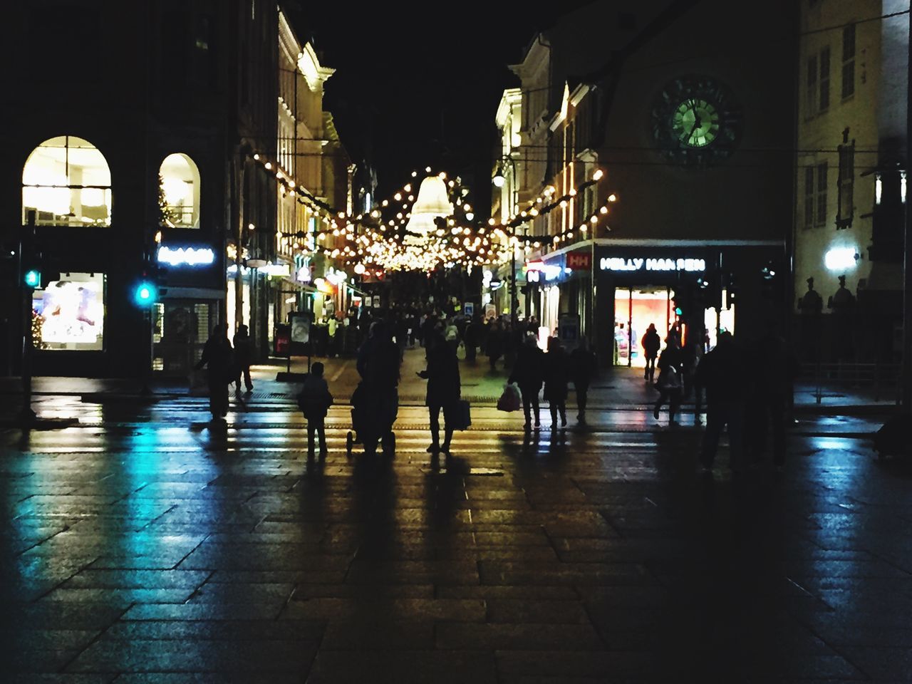 illuminated, night, real people, large group of people, christmas lights, men, city, architecture, adults only, people, outdoors, only men, adult