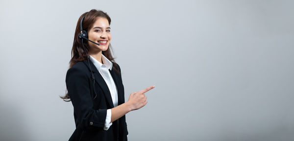 Portrait of a smiling young woman