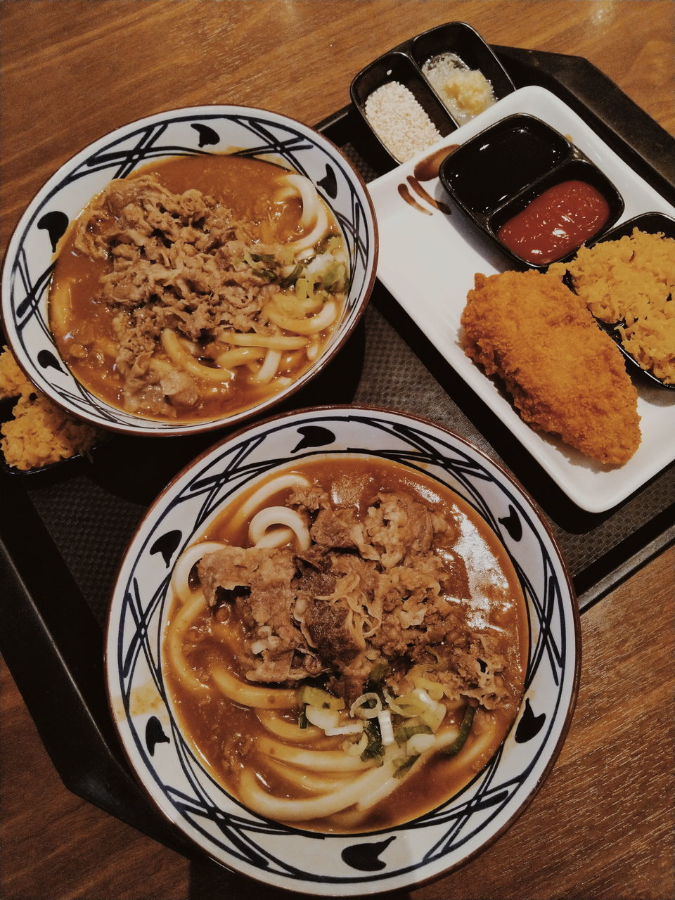 HIGH ANGLE VIEW OF MEAL SERVED IN TRAY