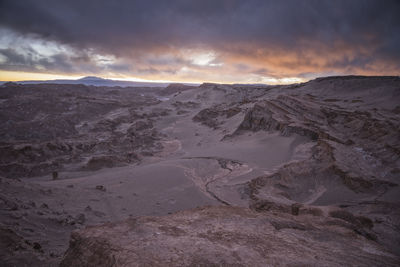 San pedro de atacama y valle de luna desert at sunset