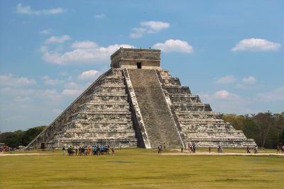 Chichen itza pyramid, yucatan, mexico