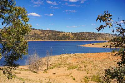 Beautiful australian landscape with wyangala lake on drought on sunny day