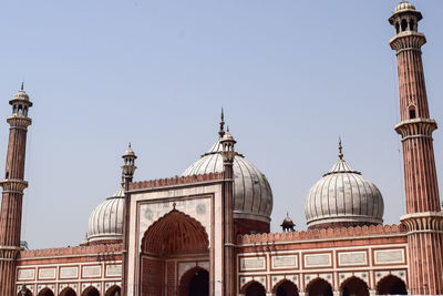 Unidentified indian tourists visiting jama masjid during ramzan season, in delhi 6, jama masjid