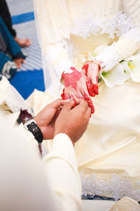 Malay wedding. among the programs, traditional costumes, and colors in the culture celebrate.