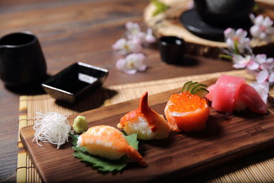 Close-up of sushi in plate on table