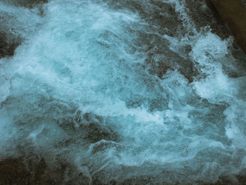 Waves splashing on rocks