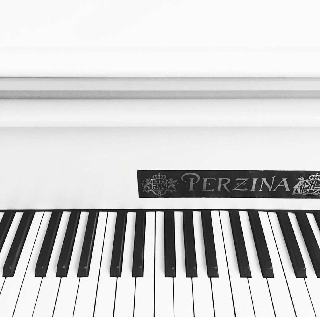 piano, musical instrument, musical equipment, piano key, music, arts culture and entertainment, no people, indoors, close-up, keyboard, high angle view, keyboard instrument, pattern, white color, black color, absence, simplicity, copy space, striped