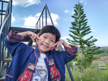Portrait of happy boy smiling