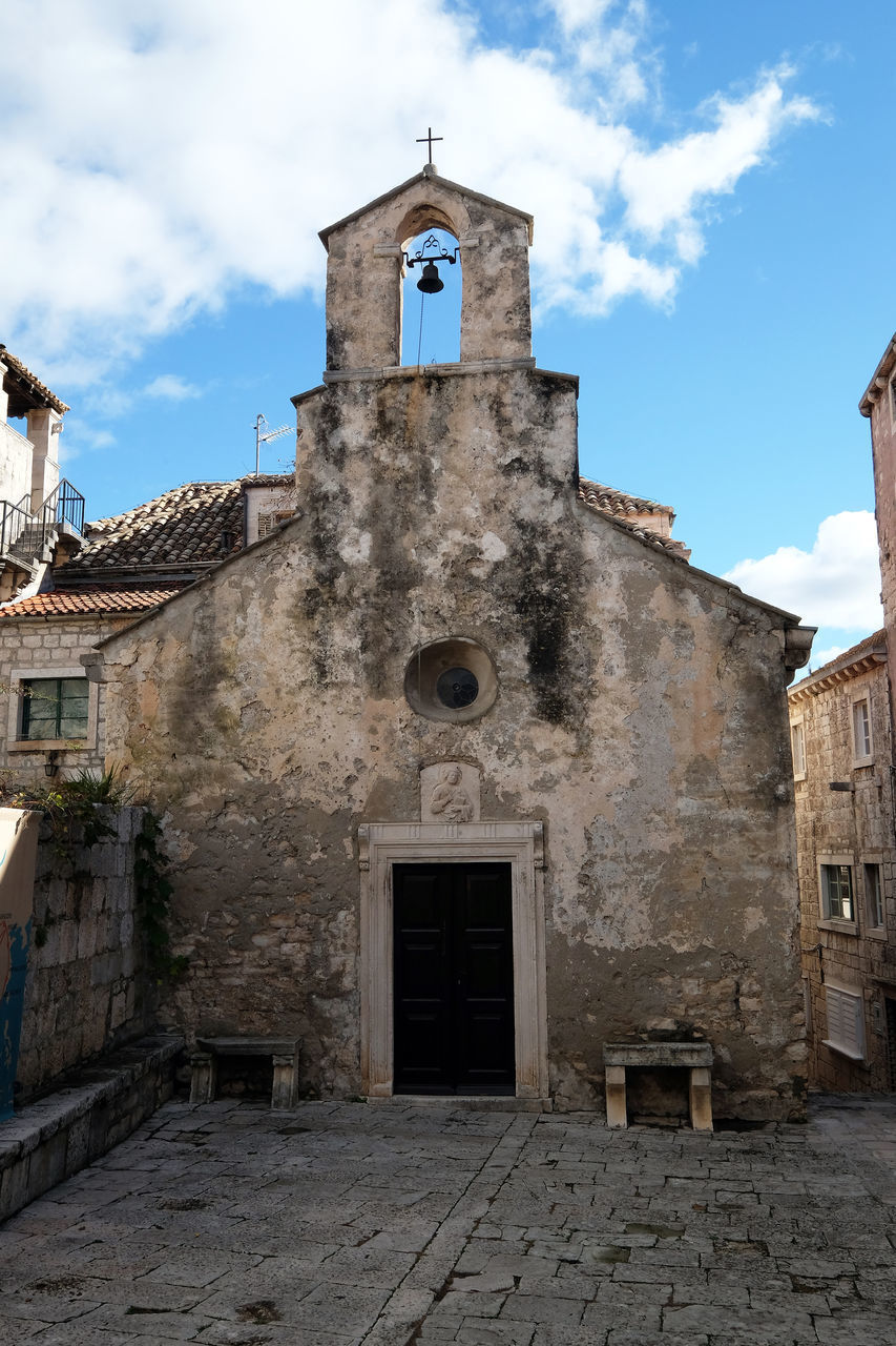 LOW ANGLE VIEW OF CHURCH AGAINST SKY