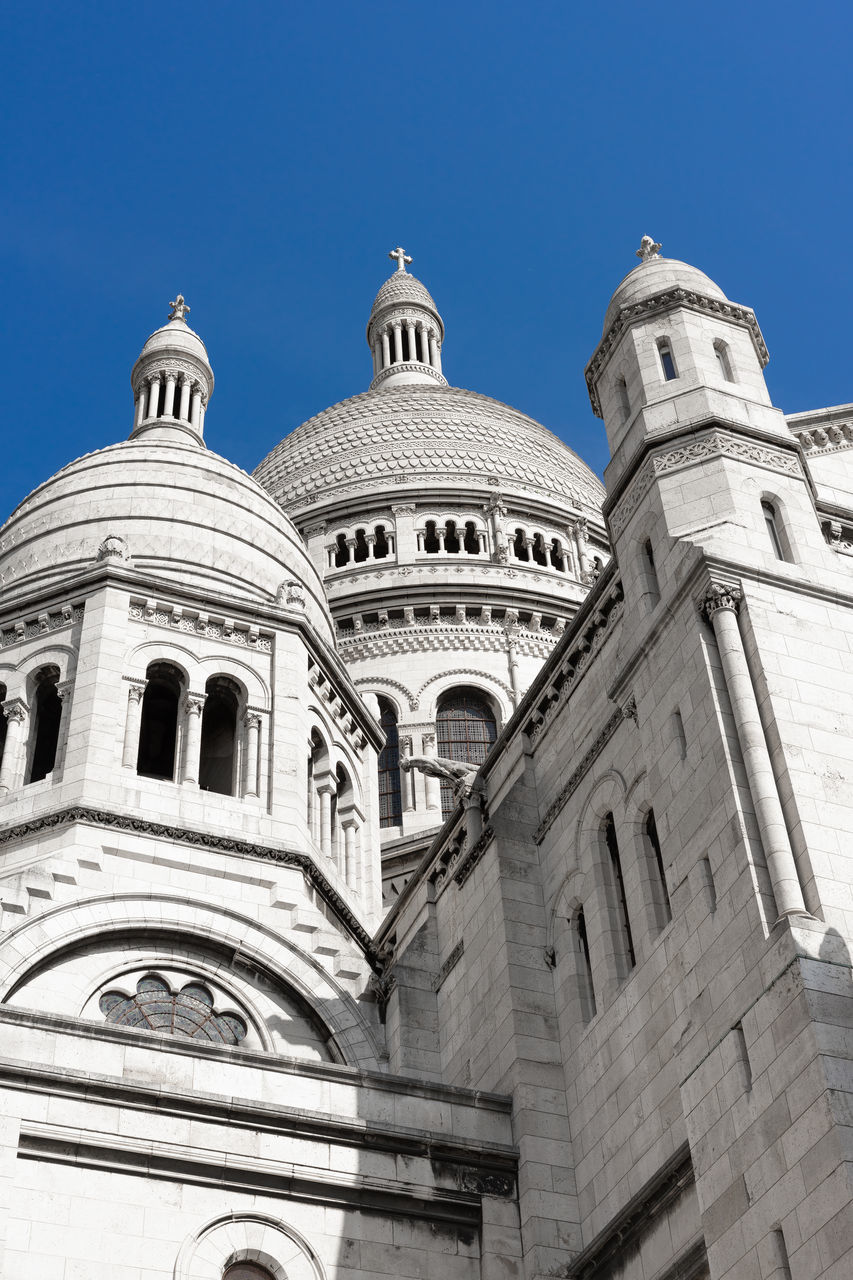 LOW ANGLE VIEW OF CATHEDRAL AGAINST SKY