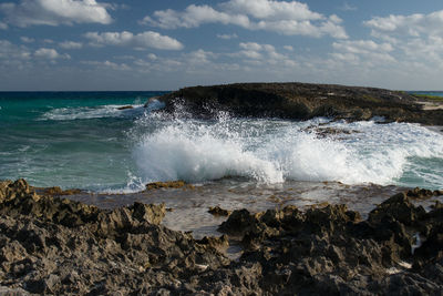 Blue waves in cozumel