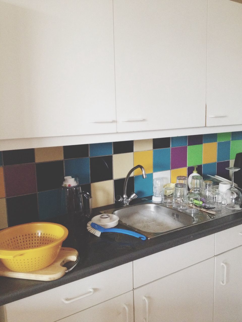 indoors, tiled floor, chair, table, tile, absence, empty, flooring, still life, window, glass - material, architecture, wall - building feature, home interior, variation, bathroom, day, built structure, reflection, hygiene