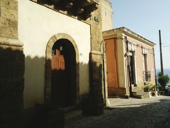 Shadow of building