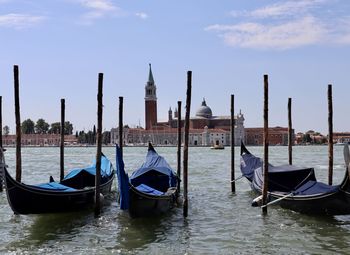 Boats in grand canal