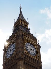 Low angle view of big ben against sky