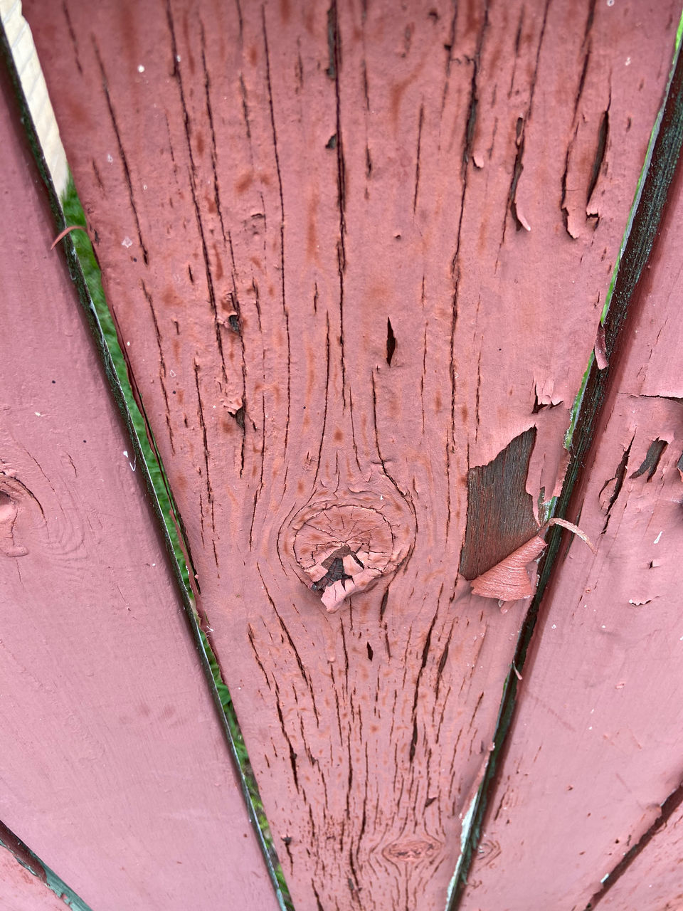 FULL FRAME SHOT OF RUSTY DOOR