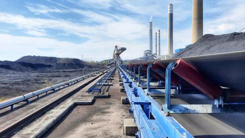 Conveyor line at coal yard