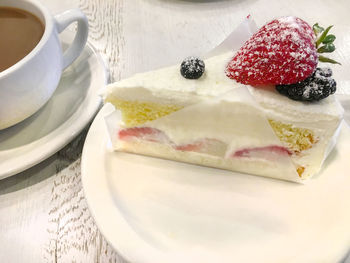 Close-up of cake in plate on table