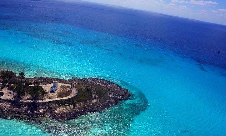 HIGH ANGLE VIEW OF SWIMMING POOL AT BEACH