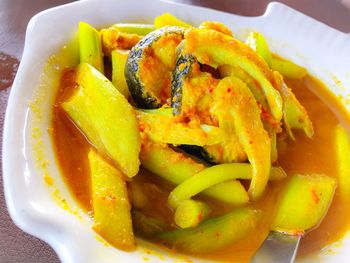 Close-up of fresh vegetables in plate