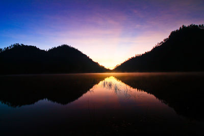 Sunrise at the ranukumbolo lake