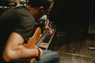 Man playing guitar