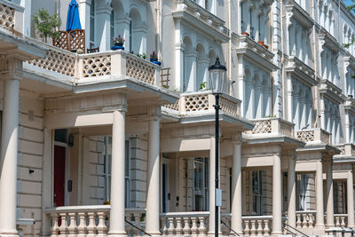 Traditional british detached houses seen in notting hill, london