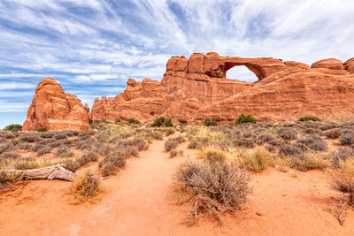 Amazing view of skyline arch with blue skies