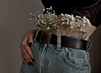 Flowers on girl's belly