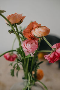Close-up of rose bouquet in vase