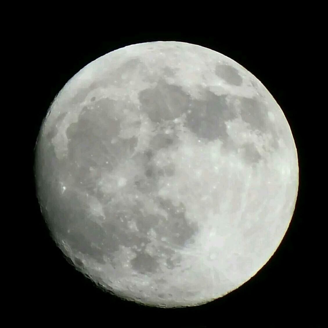 moon, astronomy, planetary moon, full moon, moon surface, night, sky, circle, space exploration, beauty in nature, low angle view, discovery, sphere, scenics, tranquil scene, tranquility, nature, majestic, dark, space