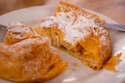 Ensaimada de cabello de ángel, a traditional mallorcan pastry