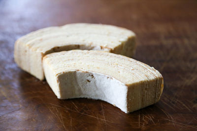 Close-up of bread on cutting board