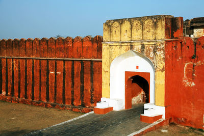 Entrance of jaigarh fort