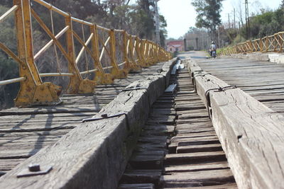 Surface level of footbridge on footpath